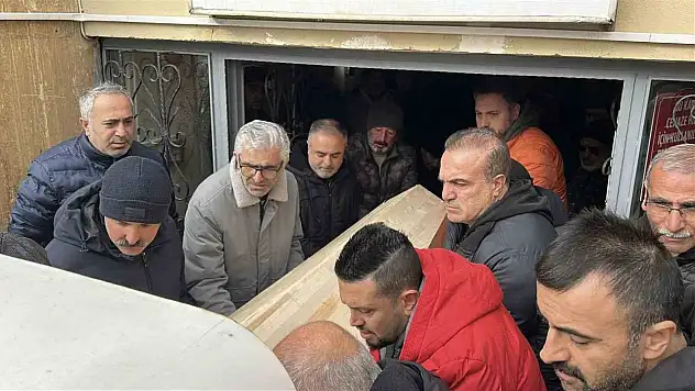 Cinayete kurban giden anne ve oğlunun cenazeleri yakınlarına teslim edildi