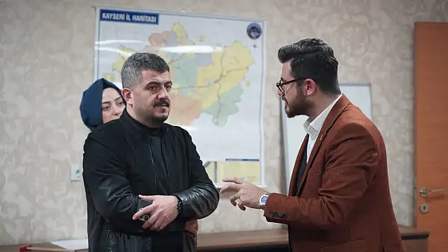AK Parti 3 günde Kayseri'de 3 ilçede bakın ne yapmış?