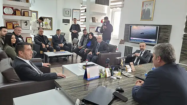 MHP'ye verilen belediyeye dikkat çeken ziyaret