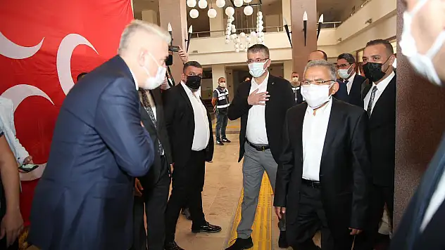 AK PARTİ'DEN,  MHP KONGRESİNE KATILIM!