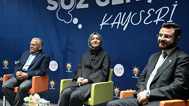 AK Parti Genel Başkan Yardımcısı Kaya gençlerle buluştu