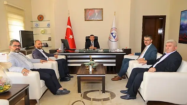AK Parti İl Başkanı Çopuroğlu'ndan Rektörümüze Ziyaret
