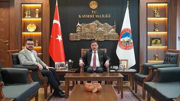 AK Parti İl Başkanı Okandan ile Vali Çiçek bir araya geldi