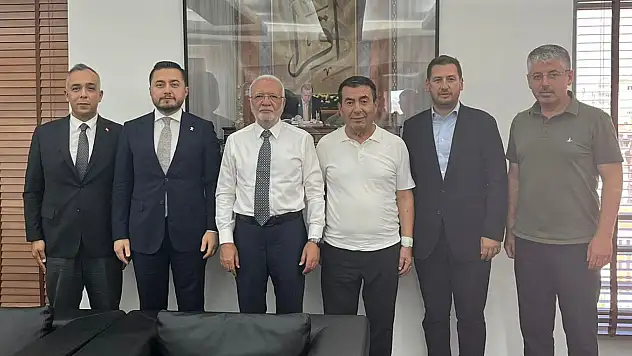 AK Parti İl Başkanlığı'nda dikkat çeken toplantı: Bakın ne konuşuldu