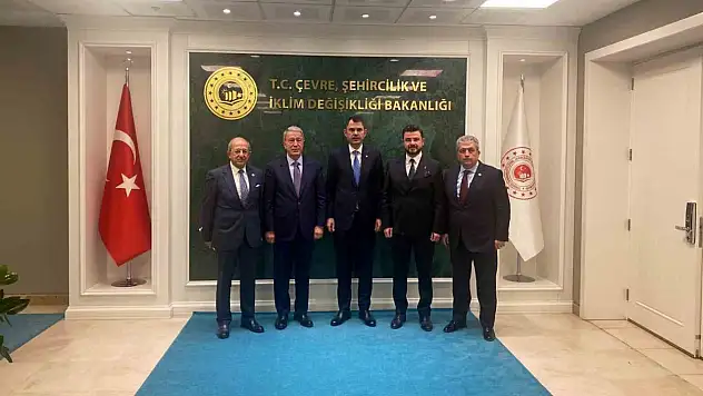 Kayseri heyetinden Bakan Kurum'a ziyaret