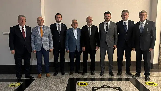 AK Parti Kayseri heyeti Ankara'da buluştu!
