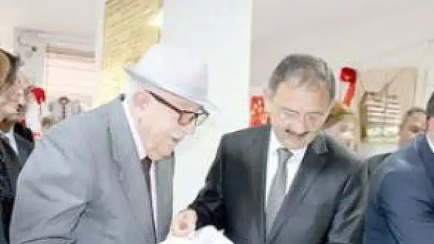  AK PARTİ MİLLETVEKİLİ ADAYI MEHMET ÖZHASEKİ 