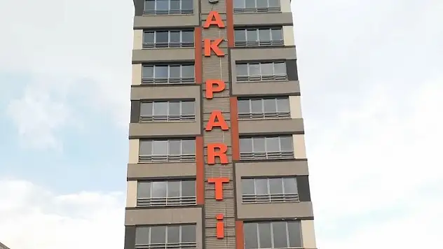 AK Parti Milletvekili hangi partinin Kayseri İl Başkanını partisinin binasına davet etti?