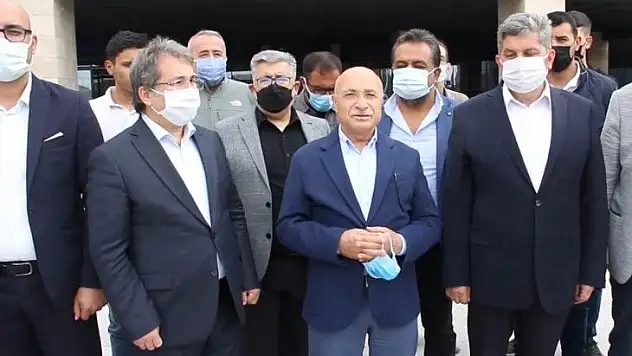 AK Parti Milletvekili Tamer'den işsizlik itirafı: Çok telefon geliyor, pek çok iş arayan var!