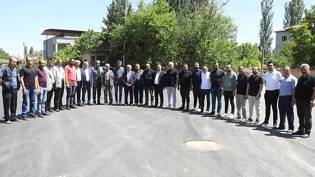 AK Partili başkan kimden özür diledi?