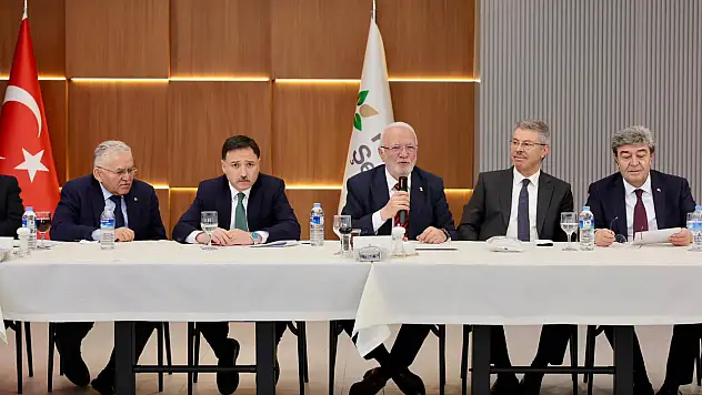 AK Partili Elitaş: Kayseri ilk sıralarda yer alıyor