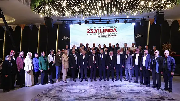 AK Partili isimler dün akşam orada buluştu