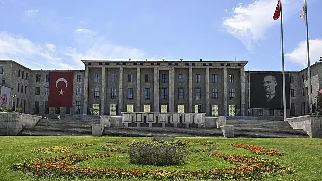 AK Partili Vekil'den meclisin Kayseri'ye taşınması ile ilgili açıklama!