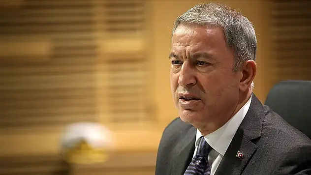 Akar: Ateşle oynayan ya kendini yakar ya evini!