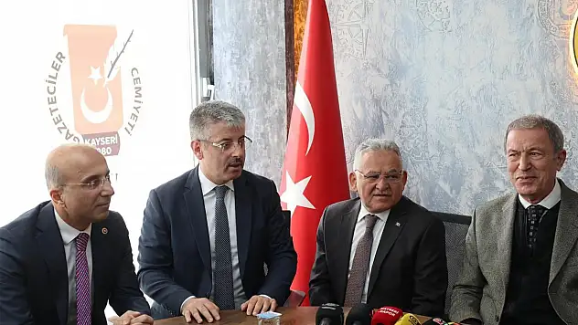 Akar ve Büyükkılıç'tan gazetecilere '10 Ocak' ziyareti