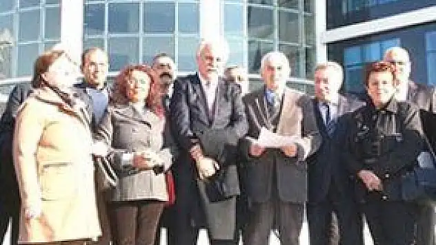 AKİT'E ATATÜRK'E HAKARETTEN SUÇ DUYURUSU