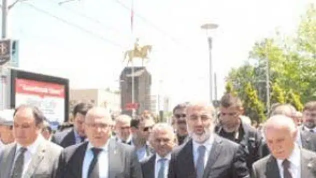 'AKP GENEL MERKEZİ KAYSERİ'DEN KAPSAMLI RAPOR İSTEDİ'