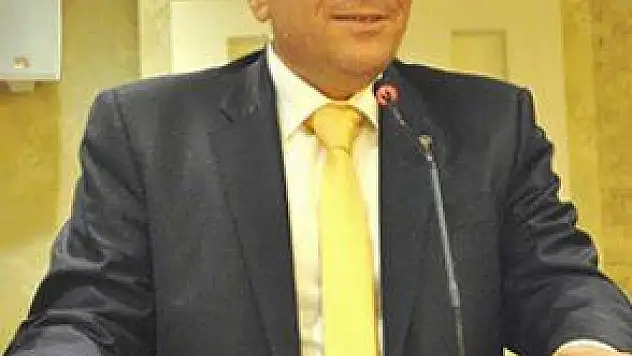 AKP İL BAŞKANI ÖZDEN:&quotPARALEL YAPININ AĞABEY VE ABLALARINI ÖNLEYECEKSİNİZ&quot