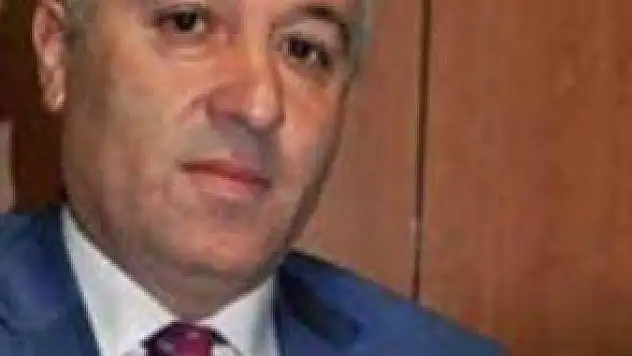 'AKP SAĞLIK  ÇALIŞANLARINI MODERN KÖLE YAPMAK İSTİYOR'