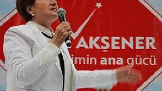 AKŞENER: &quotBENİM ANNEM AVŞAR, TEHDİTLE YILDIRAMAZLAR&quot