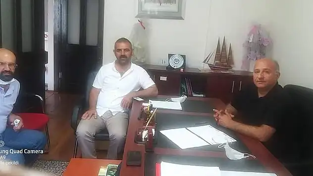 Aktaş: Fotoğrafla Vali`ye mesaj verdik, Müdürlere kesilen ceza iptal edilsin!