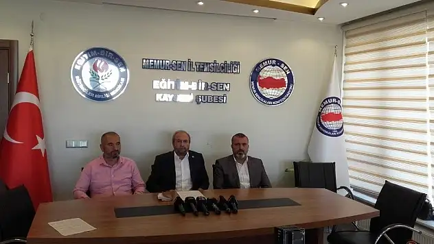 Aldın Kalkan, 'İstiklal Marşı imanın şuuru, zaferin destansı şiiridir'
