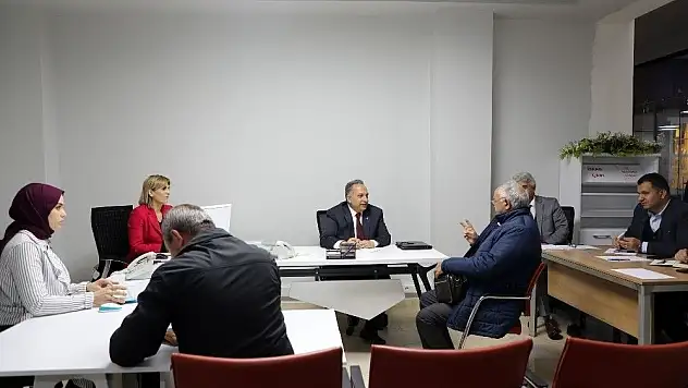'Alo! Ben Başkan Mustafa Yalçın'
