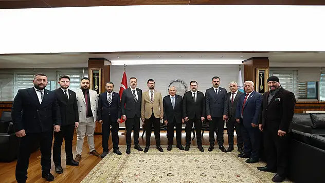 Alperen Ocakları Genel Başkanından Büyükkılıç'a dikkat çeken ziyaret
