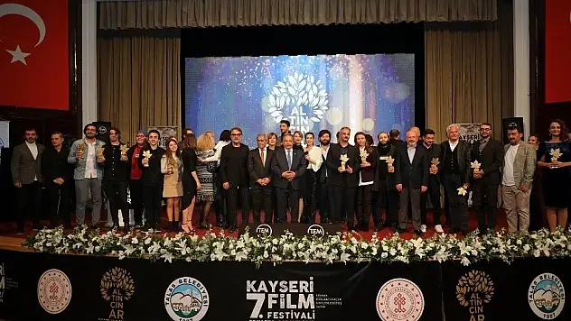 Altın Çınar 'Omar ve Biz'in
