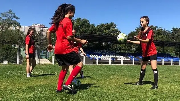 Anadolu Yıldızları, antrenmanlara koronavirüs arası verdi