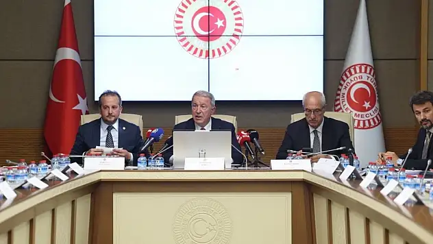 Ankara'da beklenen karar çıktı! Hulusi Akar'dan açıklama geldi
