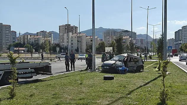 Anne ve oğlu kazada hayatını kaybetti!