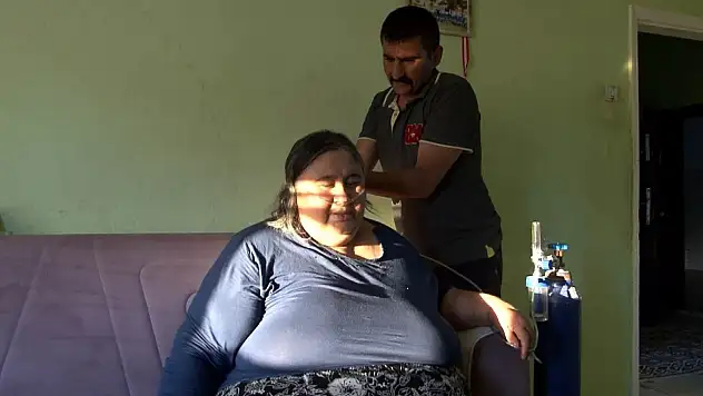 Annesi ile yaşam mücadelesi veriyor