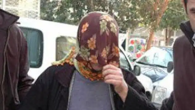 Annesini ve Kızını Öldüren Kadına Ceza Verilemedi