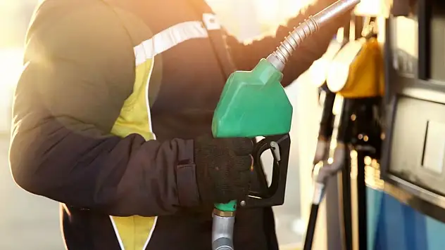 Araç sahipleri dikkat! Motorine zam geliyor
