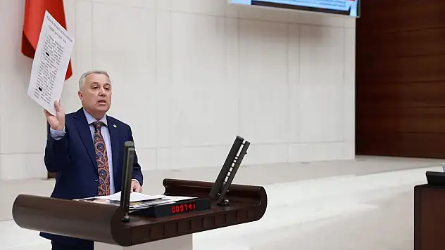 Arık'tan, AK Partili o isimle ilgili şok iddia: Şoförünü kayyım olarak atamış!