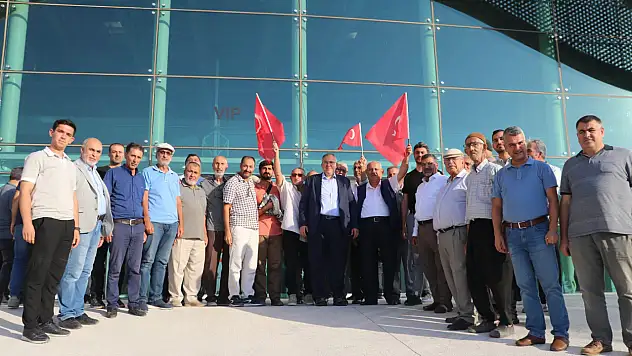 Arıkan, Gazze yolcularını böyle uğurladı