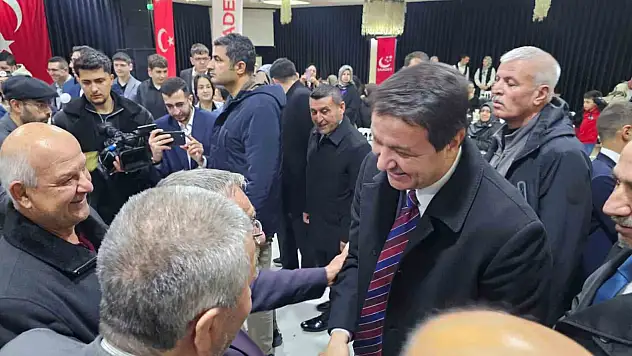 Arıkan: Amerikan'cı olduğunuzu söylemediğiniz için bize İran'cı iftirası atıyorsunuz