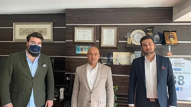 Armada Kayak ve Snowboard Kulübü'nden Cıngı ve Cabbar'a ziyaret