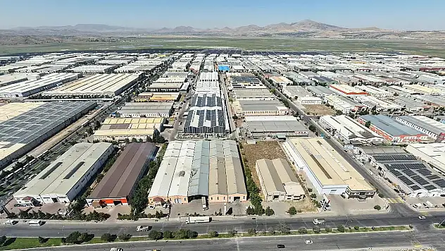 Asgari ücret üzeri maaş, market ve burs desteği! Kayseri'de fabrika işçi alacak