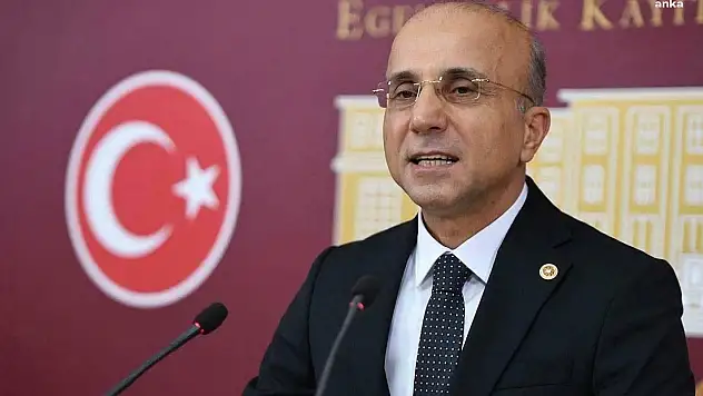 Aşkın Genç: Her saniye 120 bin TL faiz ödüyoruz