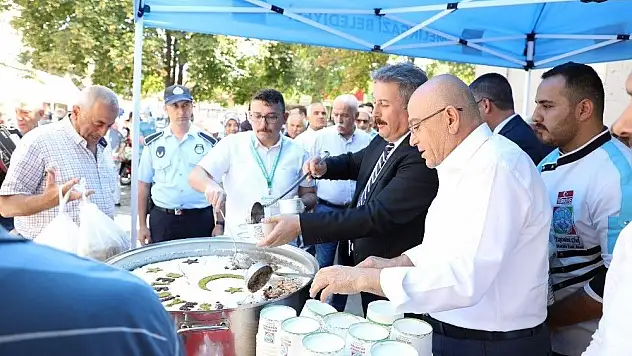 Aşureler Başkan Palancıoğlu'ndan