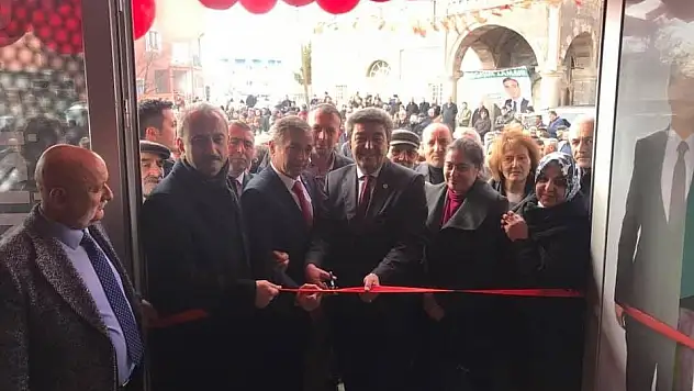 Ataş : '4 yılın sonunda elinizi vicdanınıza koyun. Artık değişimin gelip, gelmediğine siz karar verin'