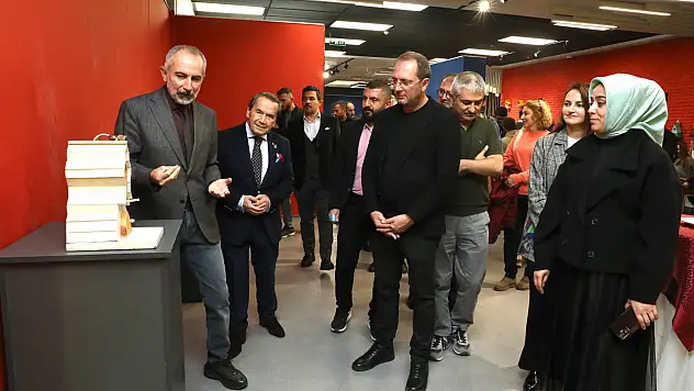 Atık ahşaplar sanatla can buldu!