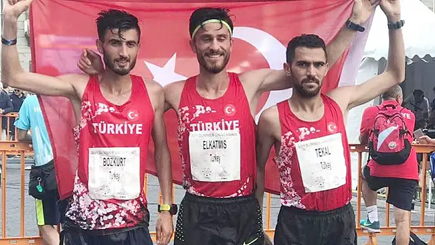 Atletizm Takımı İtalya'da Türk Bayrağını Dalgalandırdı