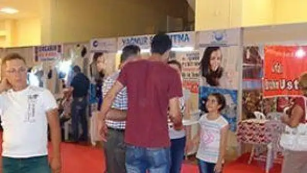 AVM TEPKİLİ FUAR SAVUNMASI!