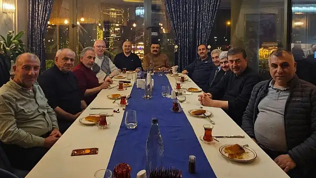 Avrupa'ya giden Kayserili Belediye Başkanları İstanbul'da buluştu! Bakın kim ağırladı?