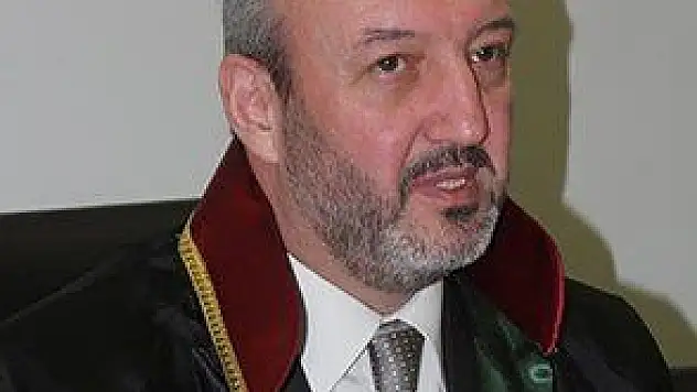 AVUKATLAR DA HÜKÜMETİN İÇ GÜVENLİK PAKETİNE TEPKİ GÖSTERDİ 