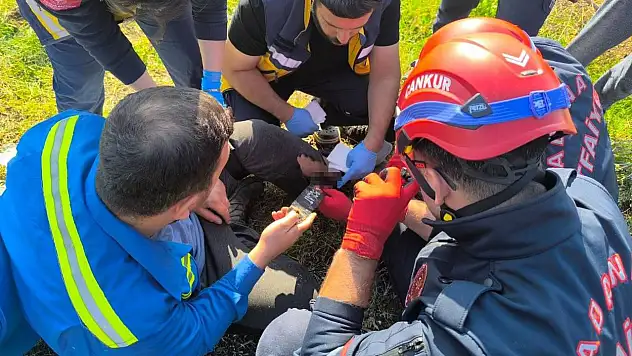 Ayağı testereye sıkışan adam kurtarıldı
