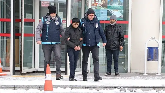1 ayda 4 eve giren hırsız yakalandı